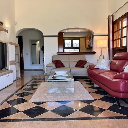 Amura Playa Blanca (Lanzarote)